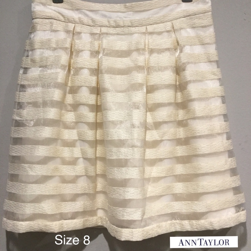 ANN TAYLOR Cream Sheer Overlay A-Line Skirt Size 8